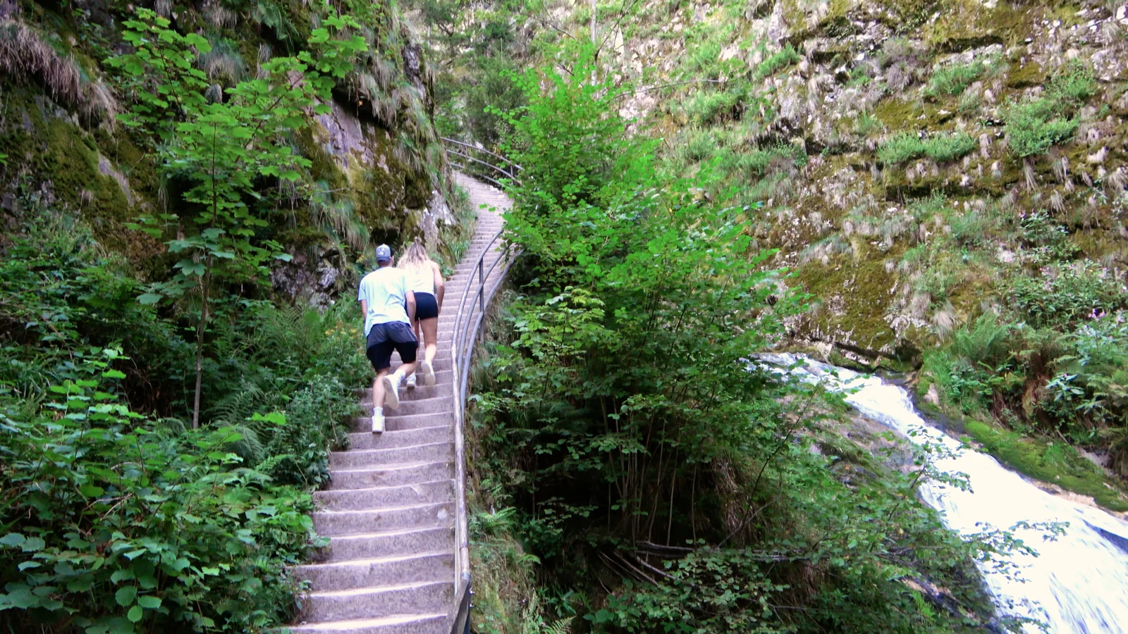 Treppenweg an den Allerheiligen Wasserfällen