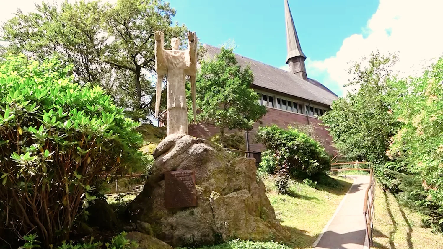 Die Kapelle Maria Frieden am Wegesrand