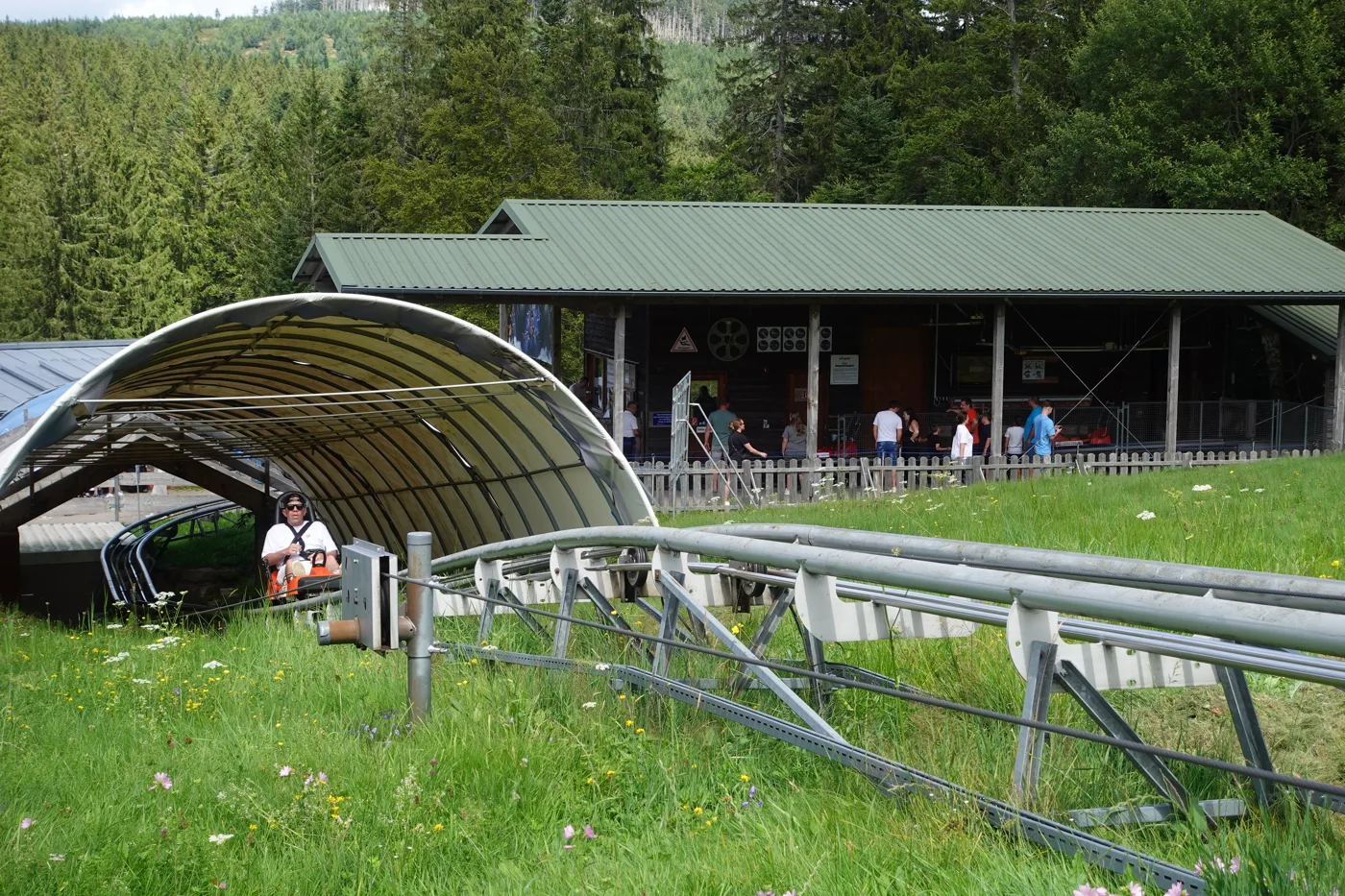 An der Talstation der Mehliskopf-Rodelbahn.